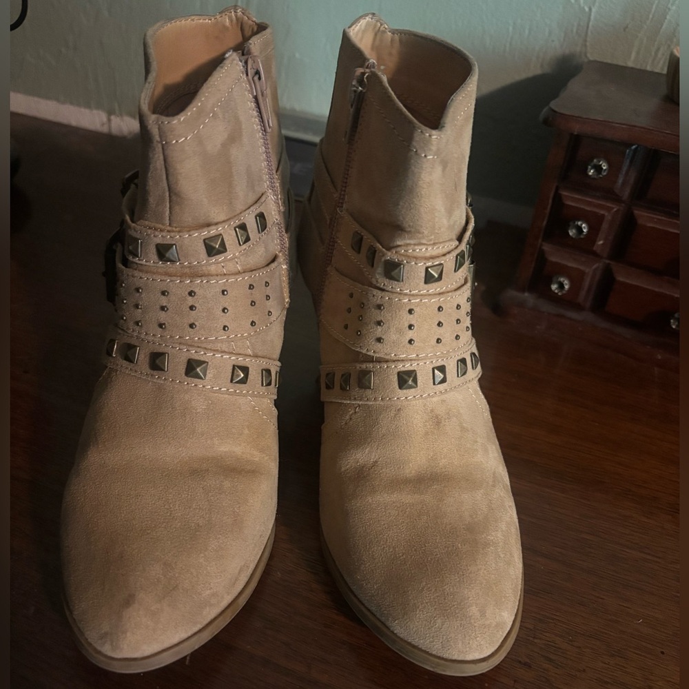 Express Tan Studded Double Buckle Ankle Booties size 7